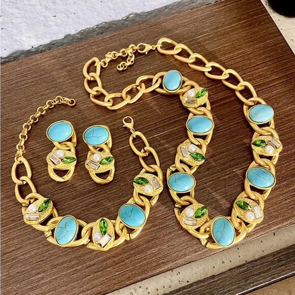 NEW Earrings Chunky Chain Blue Green Gold Dangle Drop O18 - Picture 4 of 4